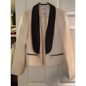 Candies White Jacket w/ Black Trim, Zipper Pockets